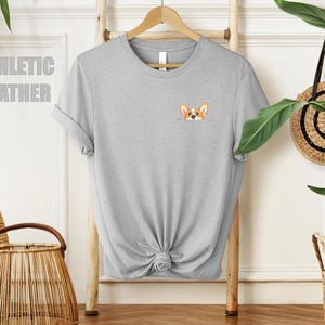 Camiseta Corgi, Camiseta Corgi Divertida, Camiseta para Amantes de los Corgis, Bolsillo Corgi, Camiseta para Mamá Corgi, Camiseta para Perro Salchicha, Papá Corgi con la frase "Tengo Amigos en los Bajos Fondos" imagen 8