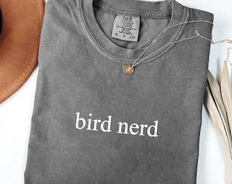 Bird Nerd Comfort Colors® Shirt, Minimalistisches Vogel-Liebhaber-Geschenk, Vogel-Beobachtungs-T-Shirt, Vogel-Beobachter-T-Shirt, Tierliebhaber-Shirt, Naturliebhaber-Geschenk