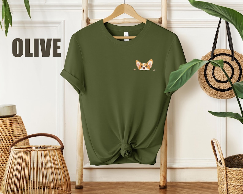 Camiseta Corgi, Camiseta Corgi Divertida, Camiseta para Amantes de los Corgis, Bolsillo Corgi, Camiseta para Mamá Corgi, Camiseta para Perro Salchicha, Papá Corgi con la frase "Tengo Amigos en los Bajos Fondos" imagen 15