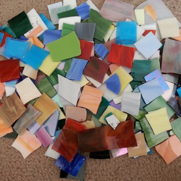 Piastrella a mosaico Batch di grandi dimensioni Quart miscelati piastrelle vetrate completo QUART Bag delle mattonelle di mosaico mosaico forniture pezzi mosaico vetro macchiato