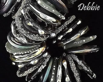 Schwarze Lampwork Disc Perlen für die Schmuckherstellung, handgemachte Boho Glasperlen für die Schmuckherstellung, Perlen für Statement-Halskette, 19 mm Scheiben