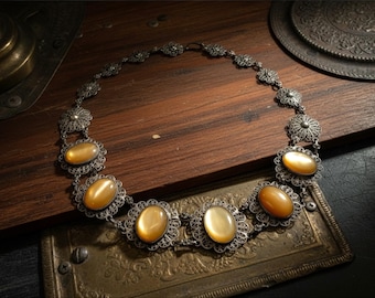 Collier vintage mexicain en filigrane d'argent, ras-de-cou œil de tigre style milieu du siècle, collier festonné artisanal, bijoux anciens du Mexique des années 1940, pièce remarquable