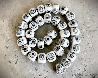 Black & White Lampwork Beads For Statement Necklace, Monochrome Jewelry Beads For Beaded Bracelet, Handmade Glass Beads Supplies, 34 Beads