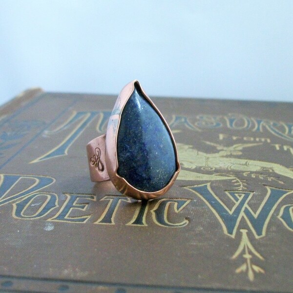 Copper ring with Lapis Lazuli teardrop cabochon - copper jewelry, size 9 US - blue stone ring