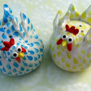 Chicken salt and pepper shakers image 5