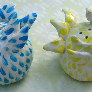 Chicken salt and pepper shakers image 3