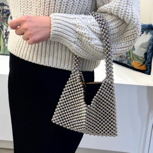 Handmade Silver Beaded Shoulder Bag: Metallic Evening Purse