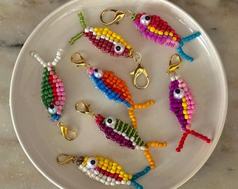 Bag Charm With Fish, Bag Charm Keychain, Beaded Fish Charms, Backpack Keychain Charms, fish bead charm necklace, beaded fish key chain