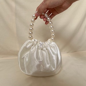 Borsa da sposa in raso con pochette, borsa da sposa con tracolla in perle, borsa con perline, pochette da sposa bianca, borsa da sposa in raso