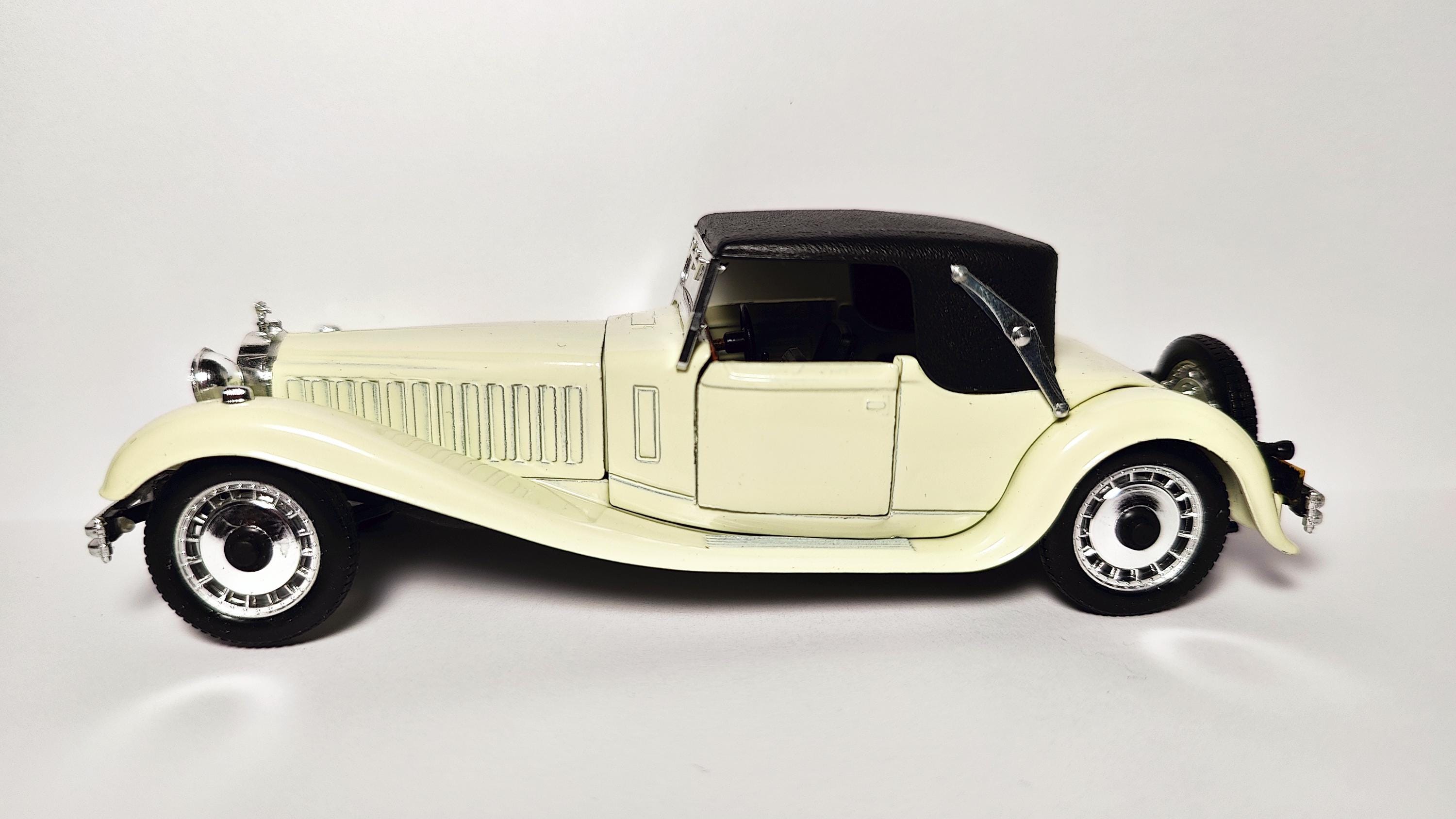 Verem 1/43 - Bugatti Royale 1930 Noire et Bleue + Figurines