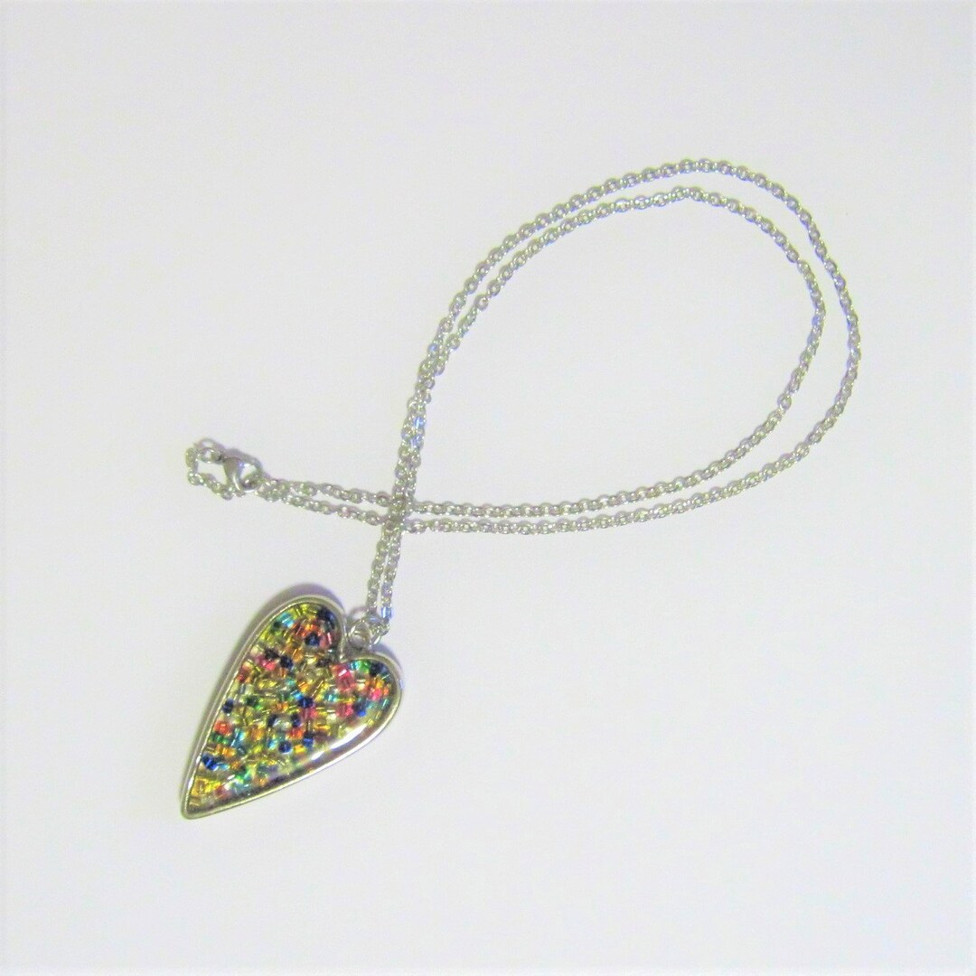 Multi Colored Heart Pendant Necklace 20 Inch Resin Seed Beads - Etsy