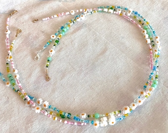 Handgemachte Blumen Halskette Choker mit Perlen in verschiedenen Farben: Rosa, Blau, Grün