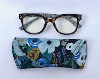 Floral - Eyeglass Case - Sunglass Case - Magnetic Closure - Gifts under 15 - Gifts for Women -