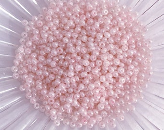 New 10/0 SOFT PEARLY PINK Czech Glass Seed Beads 10 Grams
