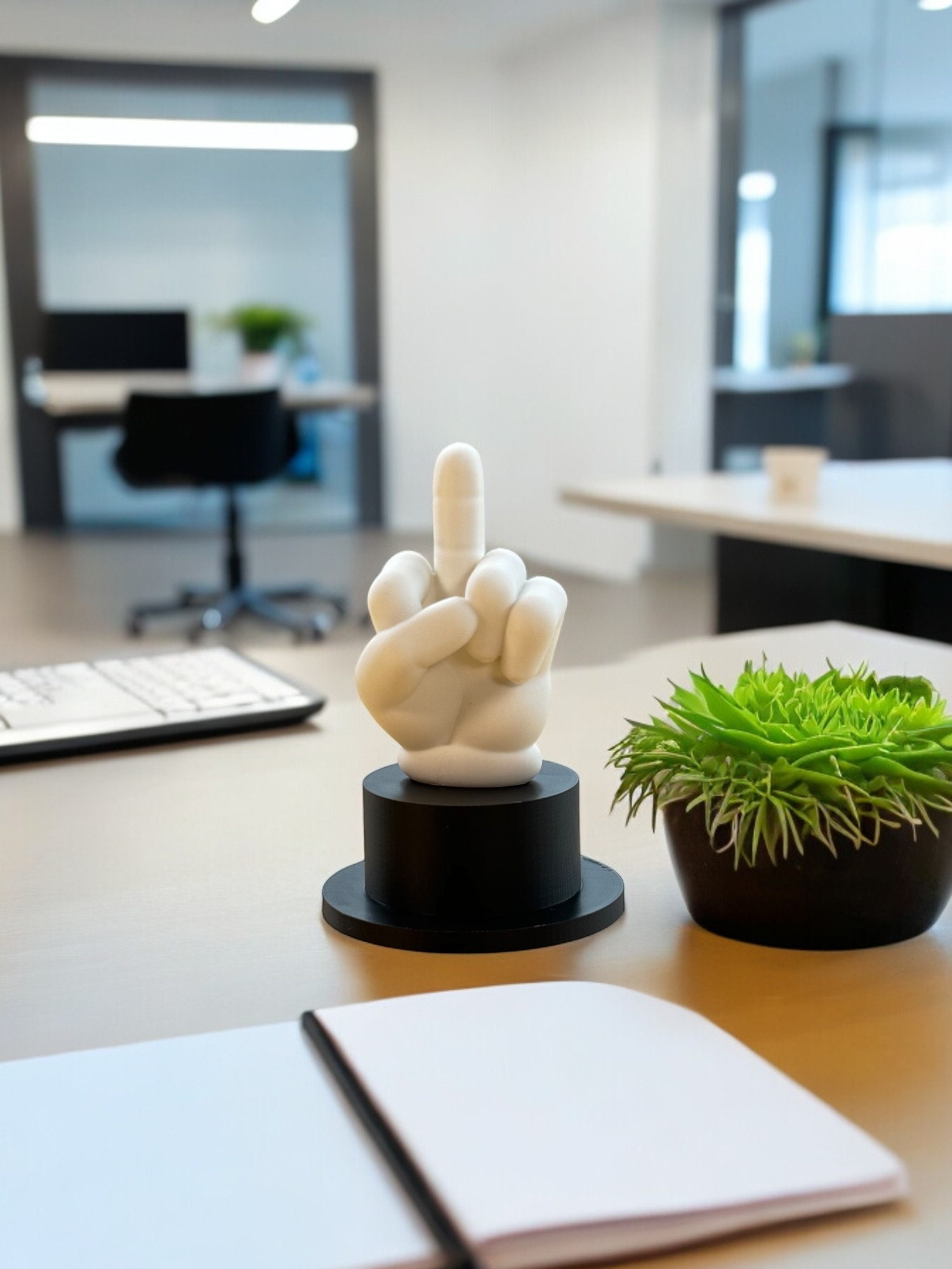 Lustiges Plüschtier Mit Mittelfinger - Freche Tier Figur Als Scherzgeschenk