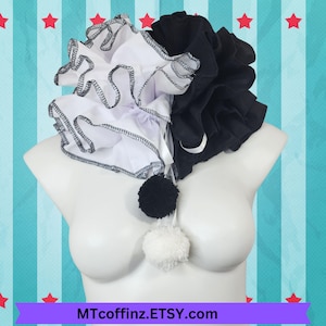 Black and White Adult Clown Collar Clowncore Ruffle Adjustable PomPom Costume Collar Pierrot Cosplay Halloween Circus Carnival  Unisex