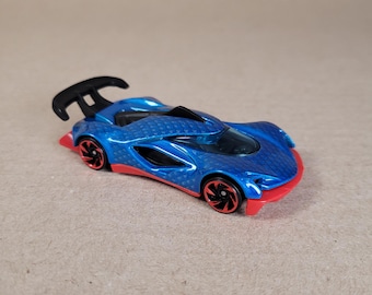 Street Shrieker - HW Let's Race Netflix - Hot Wheels - Fundición a presión 1/64 - Suelto sin paquete