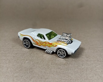 Rodger Dodger - HW Let&#39;s Race Netflix - Hot Wheels - 1/64 Diecast - Lose Ohne Verpackung