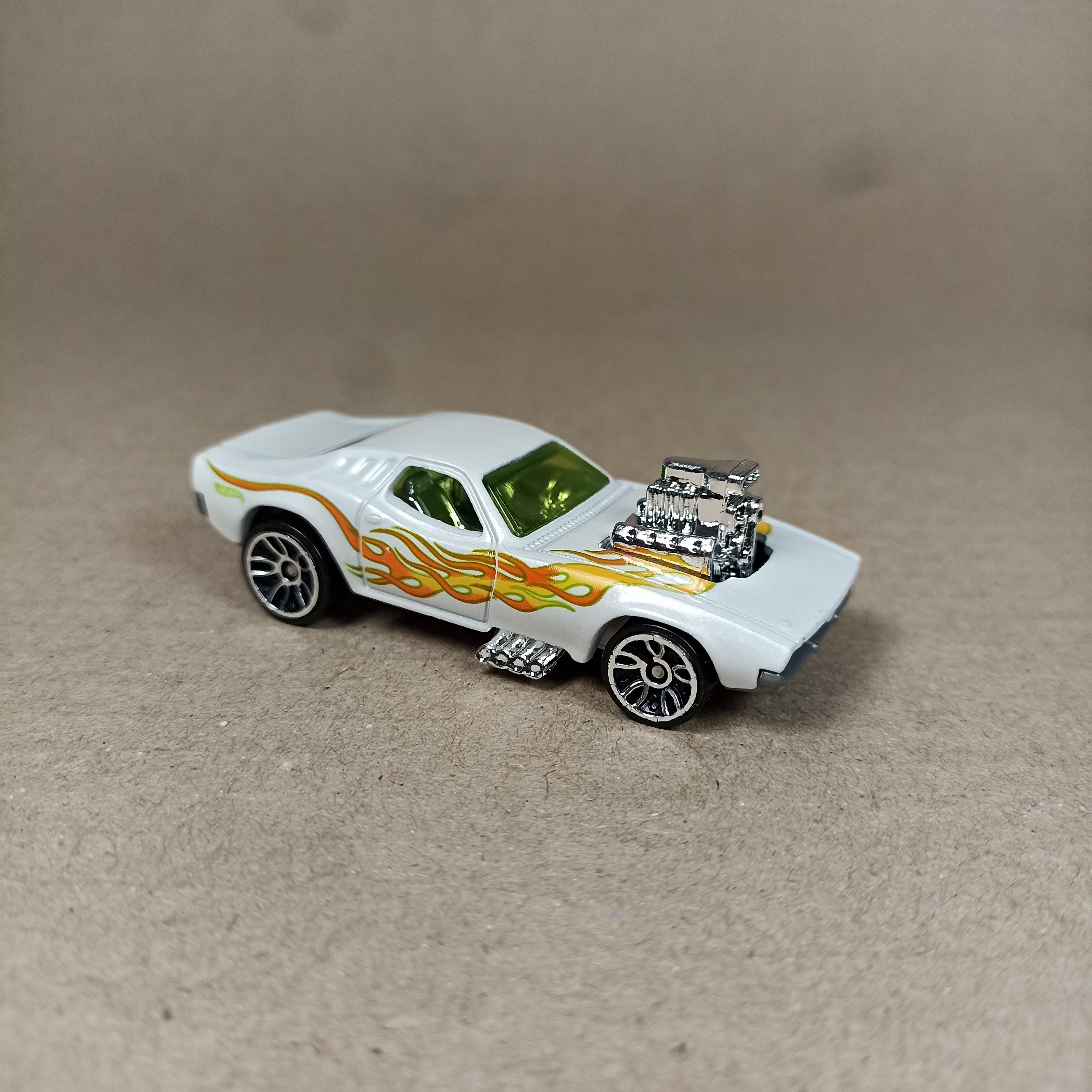 Rodger Dodger - HW Let's Race Netflix - Hot Wheels - 1/64 Diecast