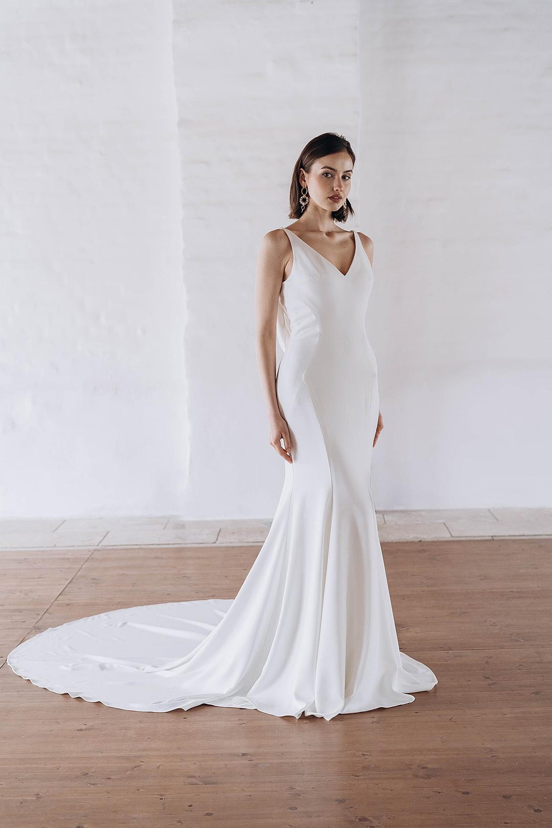 Explore Yara Wedding Dresses: Stunning Photos & Timeless Elegance