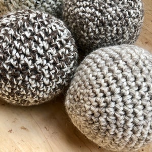 Wool Dryer Ball Set with Essential Oils Reuseable Eco-friendly Zero Waste Laundry Sustainable Natural Home Chemical Free Cleaning