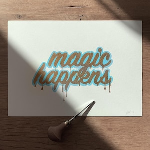 Linoprint "La magia accade" (fatto a mano)