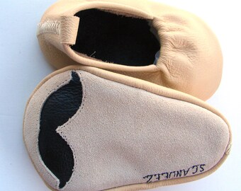 Baby Mustache Leather Mok, Toddler Leather Shoe, Baby Soft Sole Shoe, Baby Crib Shoe, Toddler Soft Sole Shoe, Baby First Shoe