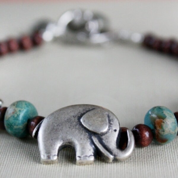Elephant Bracelet, Charm Bracelet, Heart, Animal lover, Silver bracelet, Gift For Her, Gift For Girlfriend, Gift Ideas