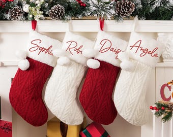 Bas de Noël en laine brodés avec pompons - Décoration de Noël personnalisée