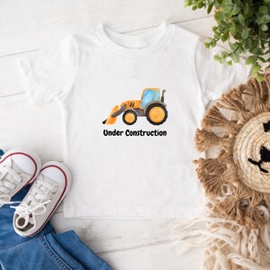 Maglietta per bambini Under Construction: design di veicoli edili, maglietta estiva per neonati e bambini piccoli, maglietta del piccolo ingegnere, amanti del trattore escavatore