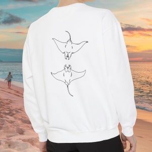 Unisex Stingray Sweatshirt Manta Ray Lover Ocean Creatures Gift Ray Lovers Gift Manta-Ray Sweatshirt Comfort Colors Sting Ray Sweat Shirt