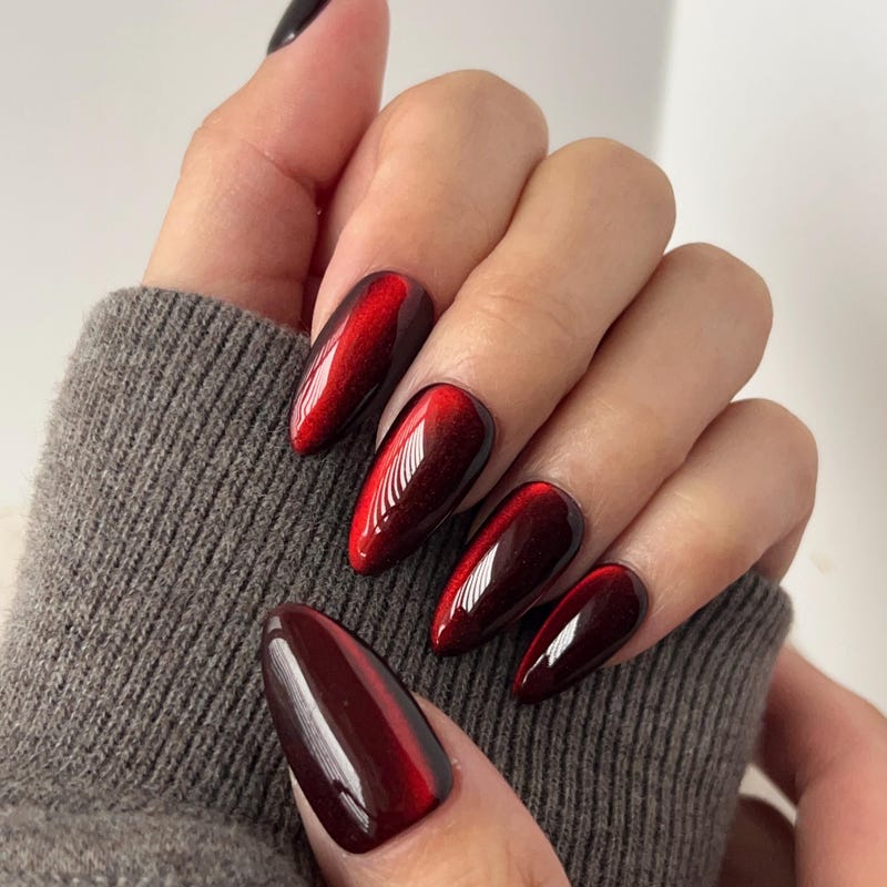 Ruby red magnetic cat-eye nails