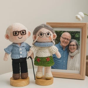 Custom Crochet Couple Dolls from Photo – Personalized Anniversary Gift, Handmade Lookalike Dolls for Couples