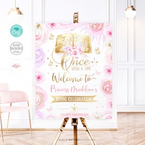 Sinal de boas-vindas do primeiro aniversário do livro dourado. Placa de porta Era uma vez Princesa para impressão. Modelo de pôster floral rosa de boas-vindas para aniversariante