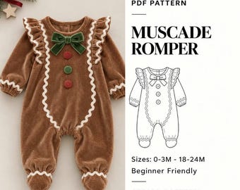 Op de afbeelding: Een bruine romper met lange mouwen, witte zigzagrand, een groene fluwelen strik en drie ronde knopen. De tekst luidt PDF PATTERN MUSCADE ROMPER, Sizes: 0-3M - 18-24M, Beginner Friendly, CERISA PATTERN, met een lijntekening van het kledingstuk.
