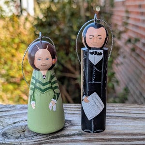 LINCOLN, Abraham and/or Mary Todd Ornament, hand painted on wood in Virginia