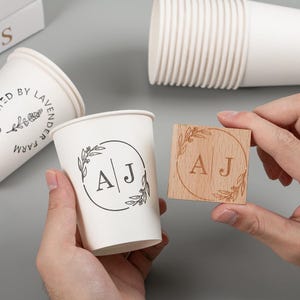 Tampon en caoutchouc pour gobelets en papier personnalisés,Tampon en caoutchouc pour gobelets en papier,Tampon nominatif,Emballage personnalisé,Tampon pour l'encre,Tampon pour livre,Tampon commercial,Timbre pour papier.