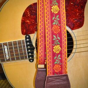 Souldier 'Tuscan Rose' Seatbelt Guitar Strap image 6