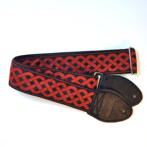 Souldier &#39;Celtic Knot&#39; Seatbelt Guitar Strap in Red