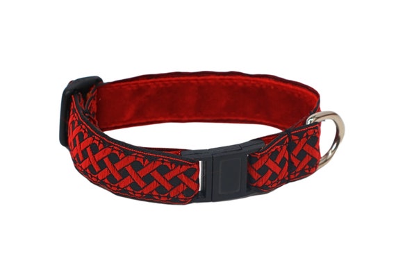 Celtic Knot Red 5/8