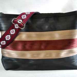Hawthorne Racing Stripe - Recycled Seatbelt Messenger Bag by Souldier