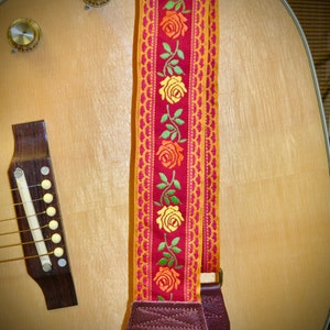 Souldier 'Tuscan Rose' Seatbelt Guitar Strap image 2