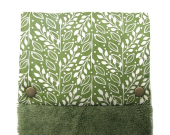 Snap top towel SPECIAL COLLECTION Plush hanging cotton hand towel Bathroom / kitchen, Embroidered border, Leaves on Moss