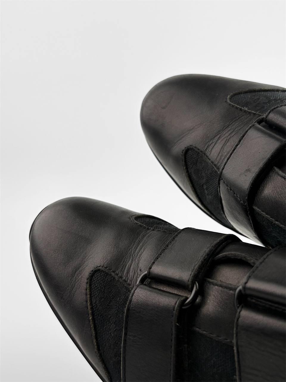 2000s Gucci Tom Ford Era Women's Black GG Canvas Leather Hook