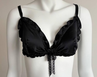 Sujetador tipo bralette triangular de satén negro con volantes de Dolce & Gabbana Underwear / Bralette de copa suave / Lencería de diseño D&G / Talla 80C / 36C