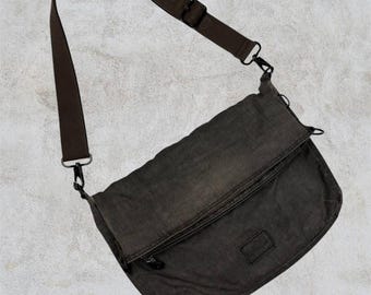 KIPLING mens brown sling bag / y2k messenger bag/ textile crossbody/ utility accessories/ fathers day gift