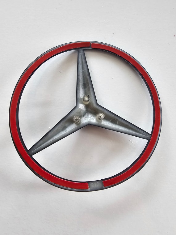 Genuine Mercedes-Benz Gloss Black Rear Star Badge For E-Class W212 Saloon (A2128170016)