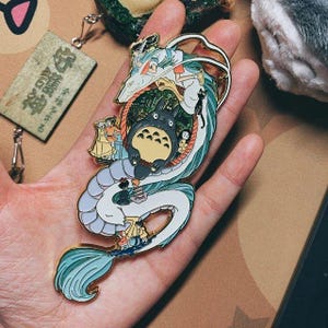 My Neighbor Totoro & Spirited Away Glow-in-the-Dark Enamel Pin – 12cm