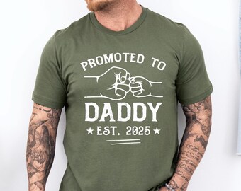 Promoted To Daddy Est 2025 Shirt - New Dad Tee | Funny Pregnancy Reveal, Baby Shower Gift