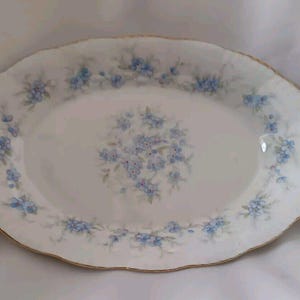 Paragon Fine Bone China Petit Fleurs Oval Butter Dish Plate Excellent Condition